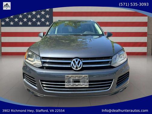 Gray 2013 Volkswagen Touareg VR6 Lux