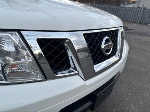 2017 Nissan Frontier SV