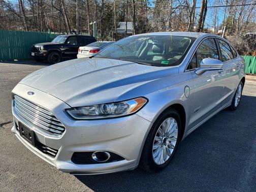 2014 Ford Fusion Energi SE Luxury