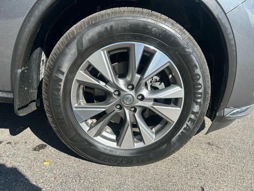 2017 Nissan Murano SV