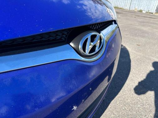 2012 Hyundai Veloster Base