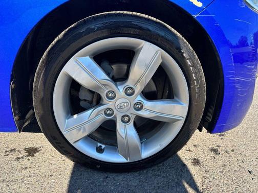 2012 Hyundai Veloster Base