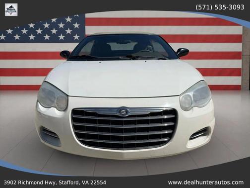 White 2004 Chrysler Sebring Base