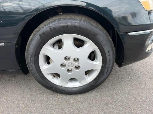 2003 Lexus LS 430 Base