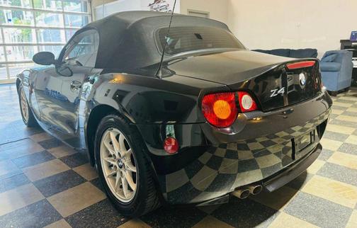 2004 BMW Z4 2.5i Roadster