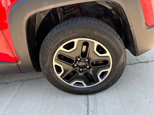 2016 Jeep Renegade Trailhawk