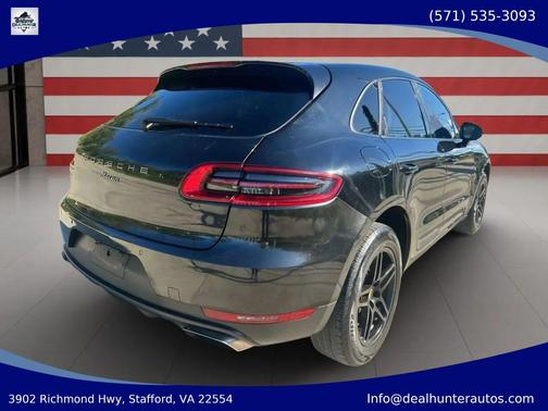 Black 2018 Porsche Macan Macan Sport Edition