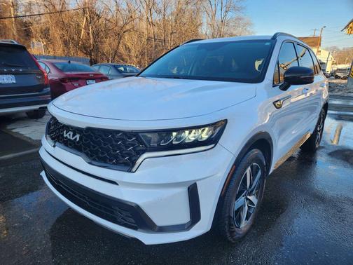 2022 Kia Sorento S