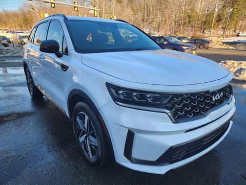 2022 Kia Sorento S