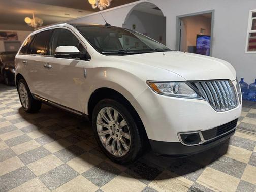 2014 Lincoln MKX Base