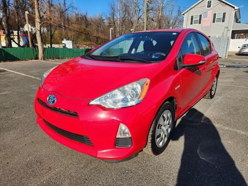 2013 Toyota Prius c Two