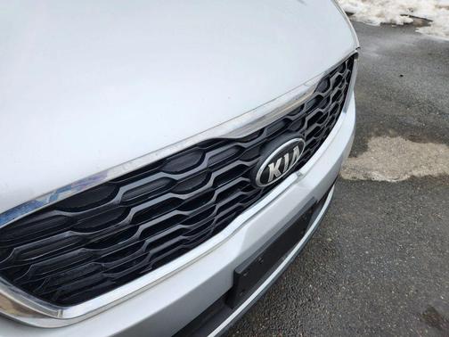 2019 Kia Sorento S