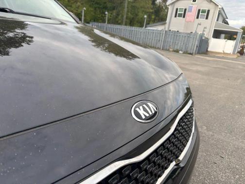 2017 Kia Niro Touring