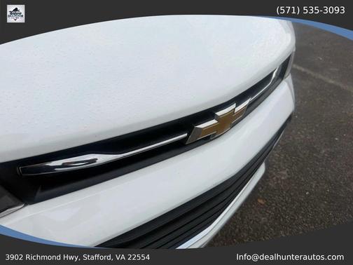 White 2017 Chevrolet Trax LT