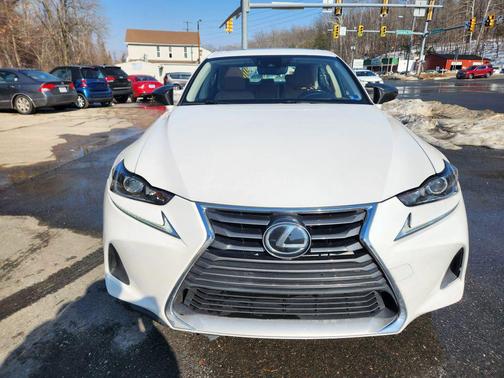 2018 Lexus IS 300 Base