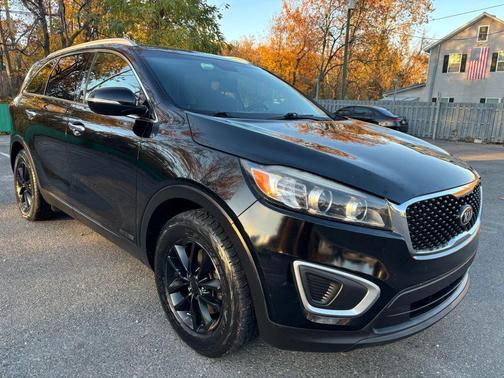 2018 Kia Sorento LX