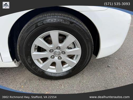 White 2007 Toyota Camry Hybrid SE