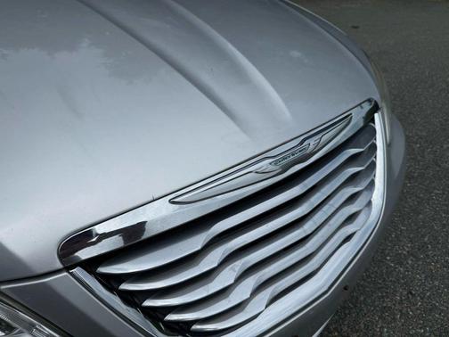 2012 Chrysler 200 LX