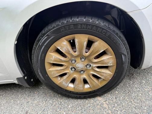 2012 Chrysler 200 LX