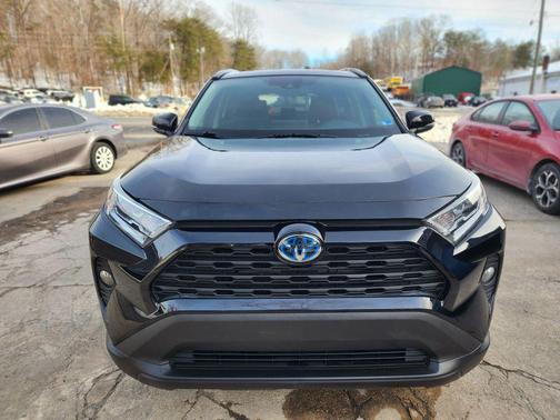 2021 Toyota RAV4 Hybrid XLE Premium