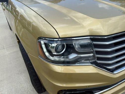 2016 Lincoln Navigator Select