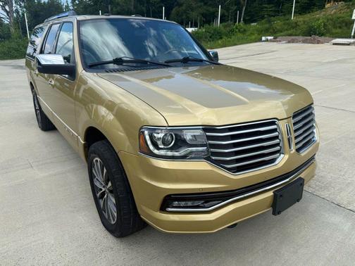 2016 Lincoln Navigator Select