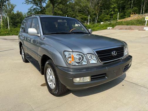 2002 Lexus LX 470 Base