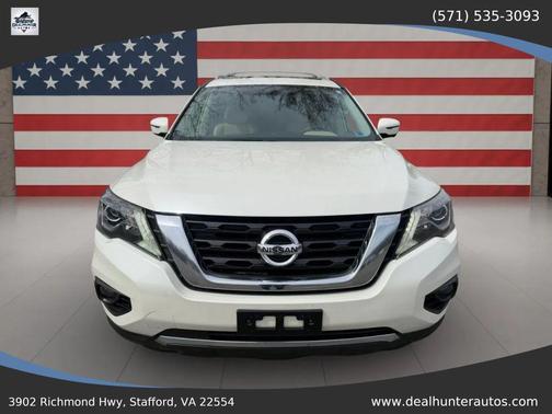 White 2020 Nissan Pathfinder Platinum 2WD