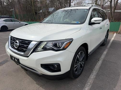 2020 Nissan Pathfinder Platinum 2WD