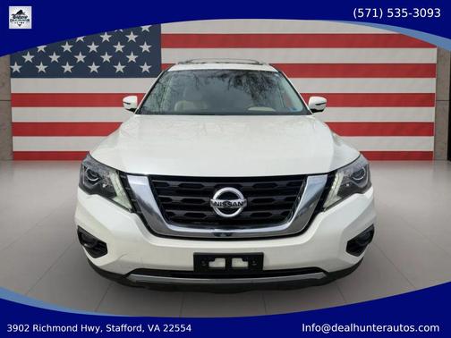White 2020 Nissan Pathfinder Platinum 2WD
