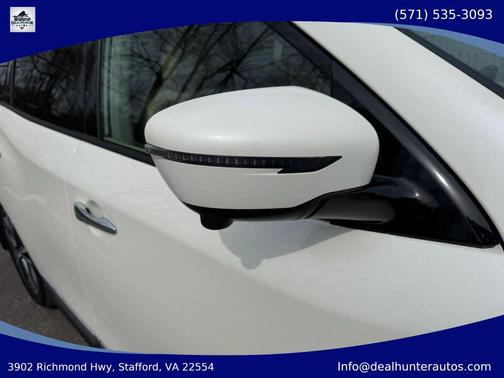 White 2020 Nissan Pathfinder Platinum 2WD
