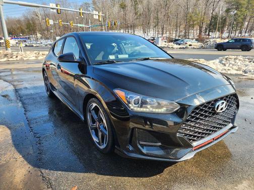 2020 Hyundai Veloster Base