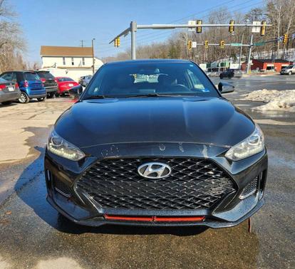 2020 Hyundai Veloster Base