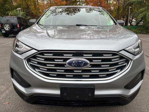 2020 Ford Edge SE