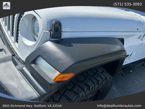 Bright White Clearcoat 2020 Jeep Gladiator Sport S