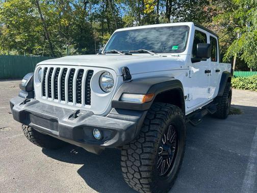2020 Jeep Gladiator Sport S
