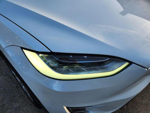 2018 Tesla Model X P100D