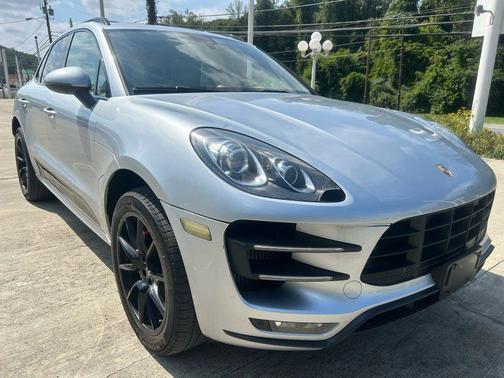 2015 Porsche Macan Turbo