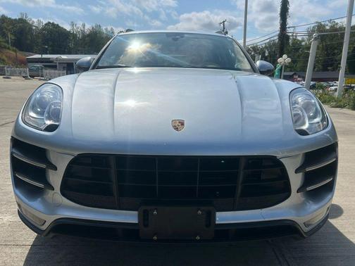 2015 Porsche Macan Turbo