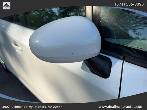 White 2010 Toyota Prius III