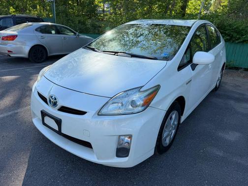 2010 Toyota Prius III