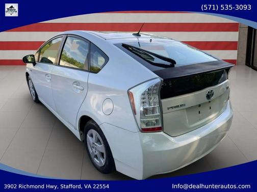 White 2010 Toyota Prius III