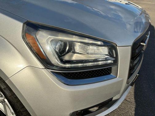 2015 GMC Acadia SLE-2