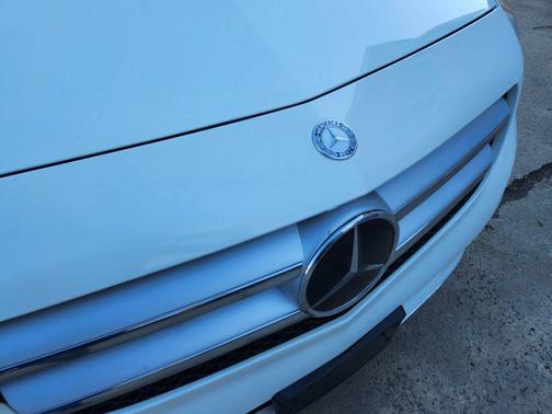 2017 Mercedes-Benz B-Class B 250e Hatchback 4D