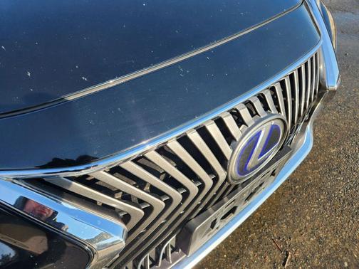 2019 Lexus ES 300h Base