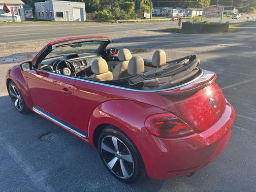 2013 Volkswagen Beetle 2.0T
