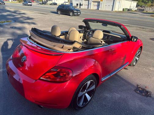 2013 Volkswagen Beetle 2.0T