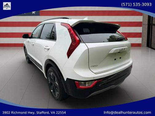 Snow White Pearl 2023 Kia Niro EV Wind