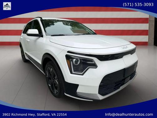 Snow White Pearl 2023 Kia Niro EV Wind