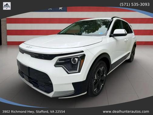 Snow White Pearl 2023 Kia Niro EV Wind
